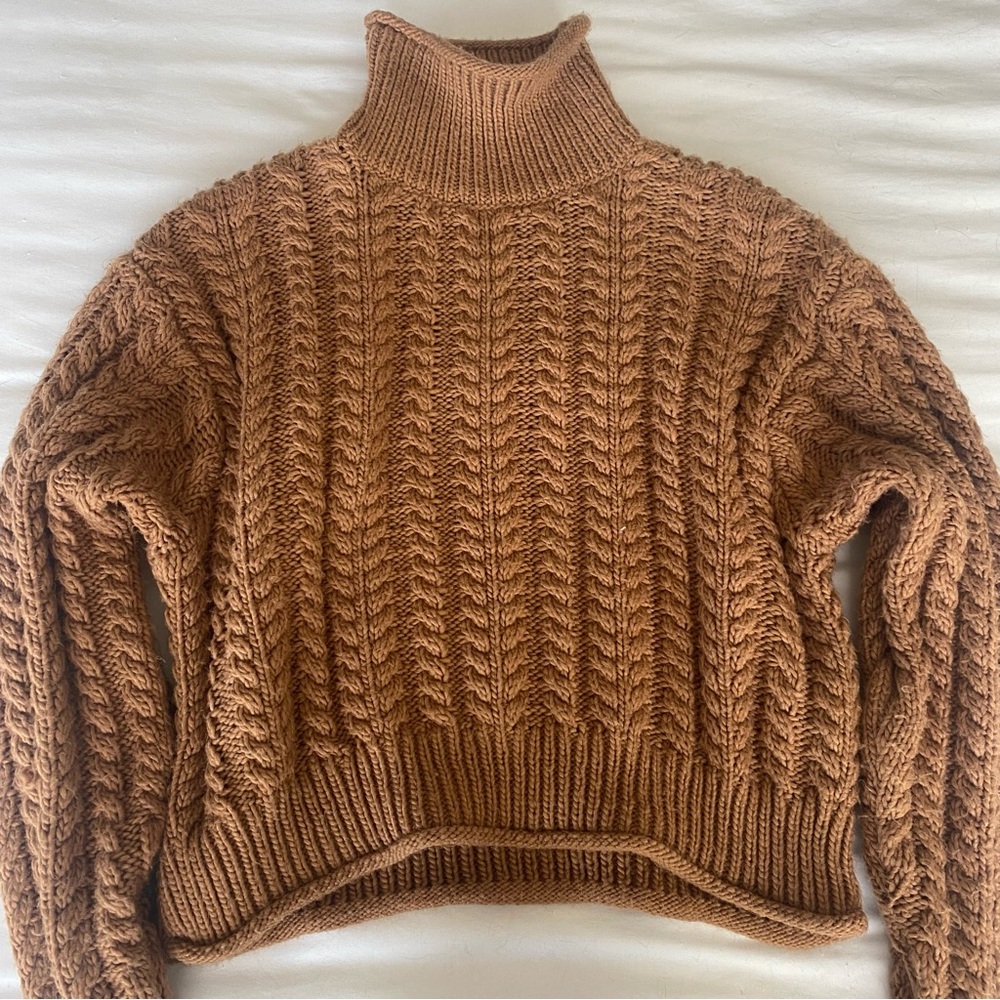 H&M SWEATER - Picture 3 of 9